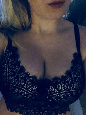 amateur pic Got a new bra, what do you think? [F] 35