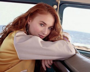 Sophie A - Sophie Turner in the backseat of a car
