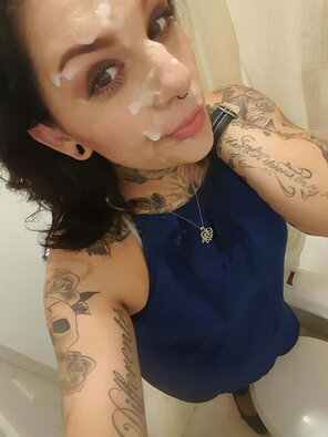 amateur pic Tattoos & Cum