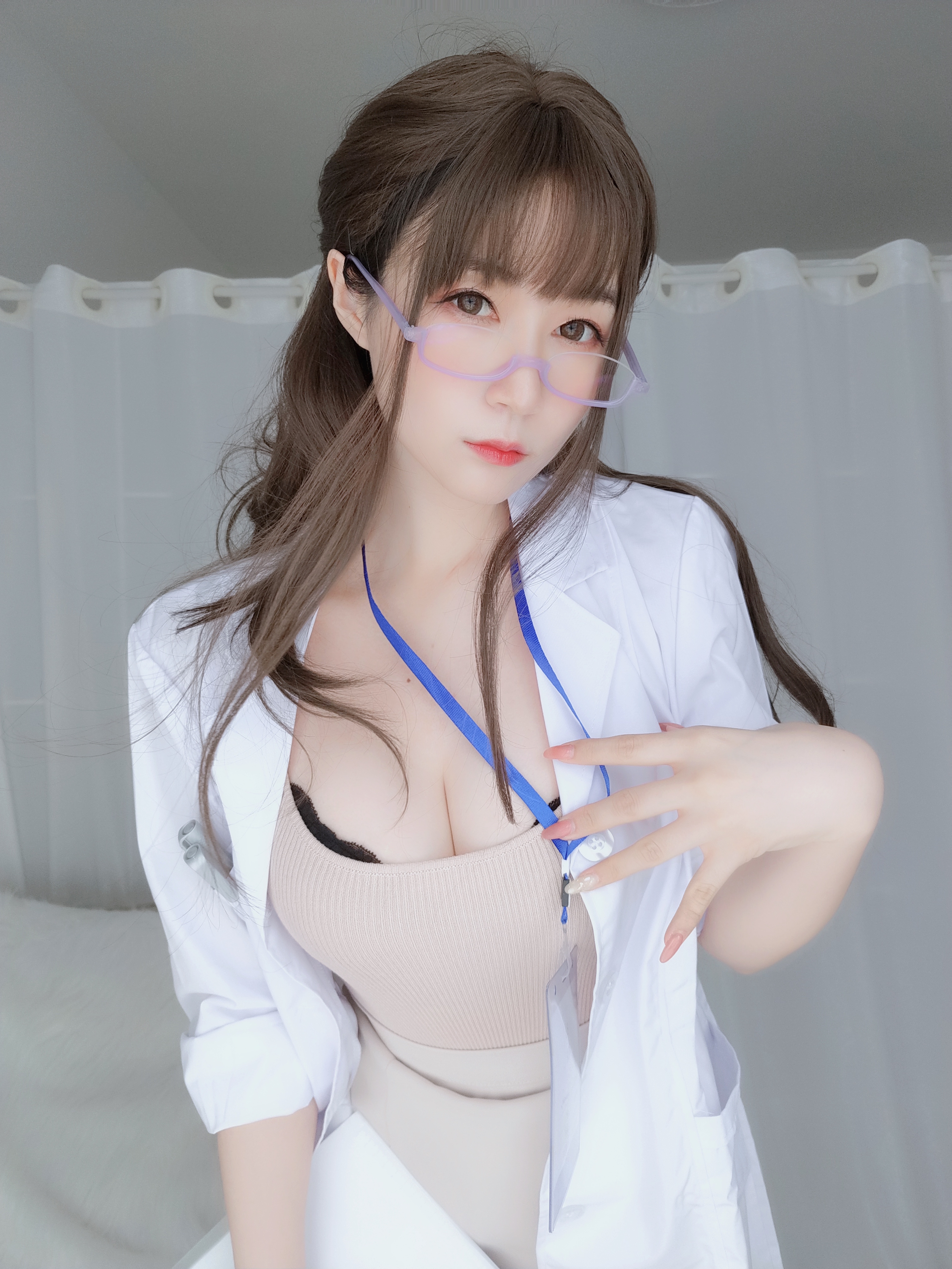 amateur photo Baiyin811 (白银81) - 私人医生 (90)