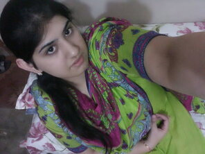 amateur pic Paki (12)