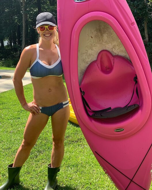 Taryn Terrell Boat looks like a Vagina