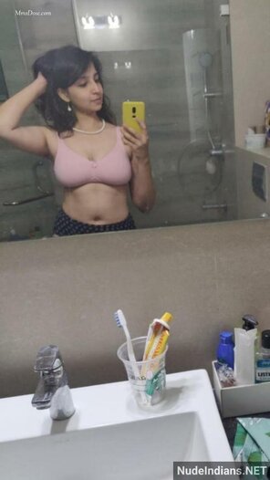 amateur pic sexy-desi-nude-big-boobs-girl-pics-10