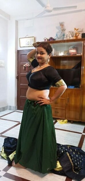 amateur pic Tharki-Desi-Bhabhi-Nude-Ass-And-Milky-Boobs