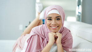 hijabhookup_willow_ryder_009