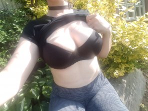 amateur photo I just can't keep my shirt on when I'm outside... ðŸ˜‚ [Image]