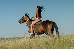 amateur pic Stunning_Evanthe---Full-Day-Horseback-Riding_Evanthe-L_high_0064