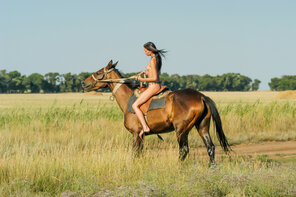 amateur pic Stunning_Evanthe---Full-Day-Horseback-Riding_Evanthe-L_high_0109