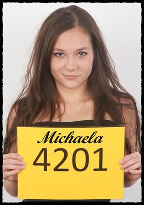 amateur pic 4201 Michaela (1)