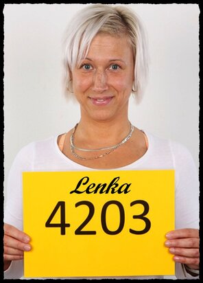 amateur pic 4203 Lenka (1)