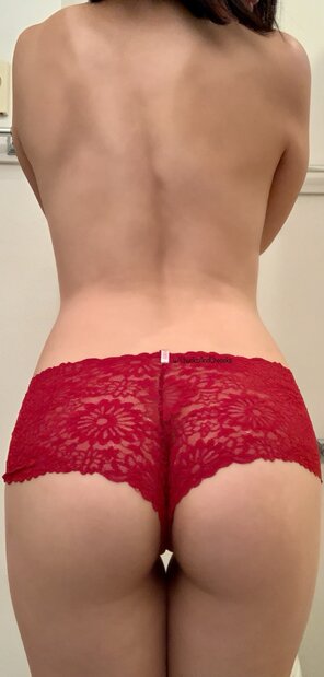 amateur photo Is [oc] welcome here? How about red lacy boyshorts?