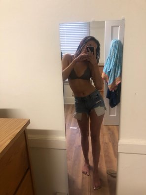 Dorm room selfie â™¥ï¸ [f]