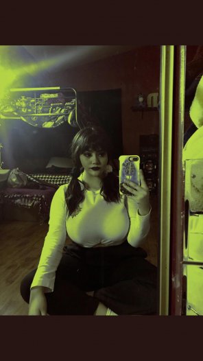 amateur pic Big Tittie Goth GF