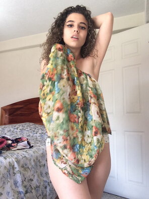 amateur photo Nude Amateur Pics - Amazing Latina Teen Selfies087