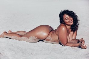 amateur photo Tabria Majors on the beach, part 3