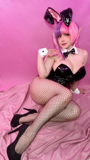 amateur pic Punk Macarroni - Ironmouse Bunny Suit (11)