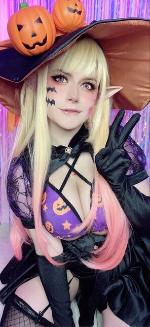 amateur pic Punk Macarroni - Marin Kitagawa Witch (1)