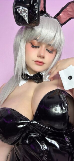 amateur pic Punk Macarroni - Tsuki Uzaki Bunny Suit (3)