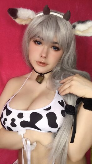 amateur pic Punk Macarroni - Tsuki Uzaki Cow (4)