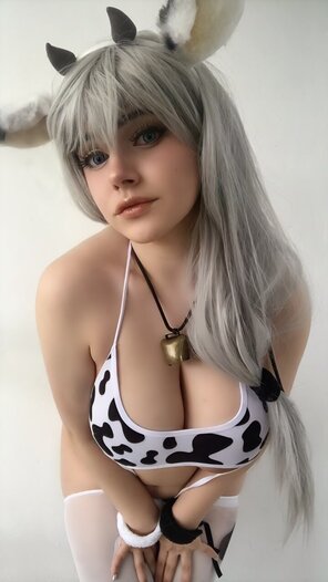 Punk Macarroni - Tsuki Uzaki Cow (15)