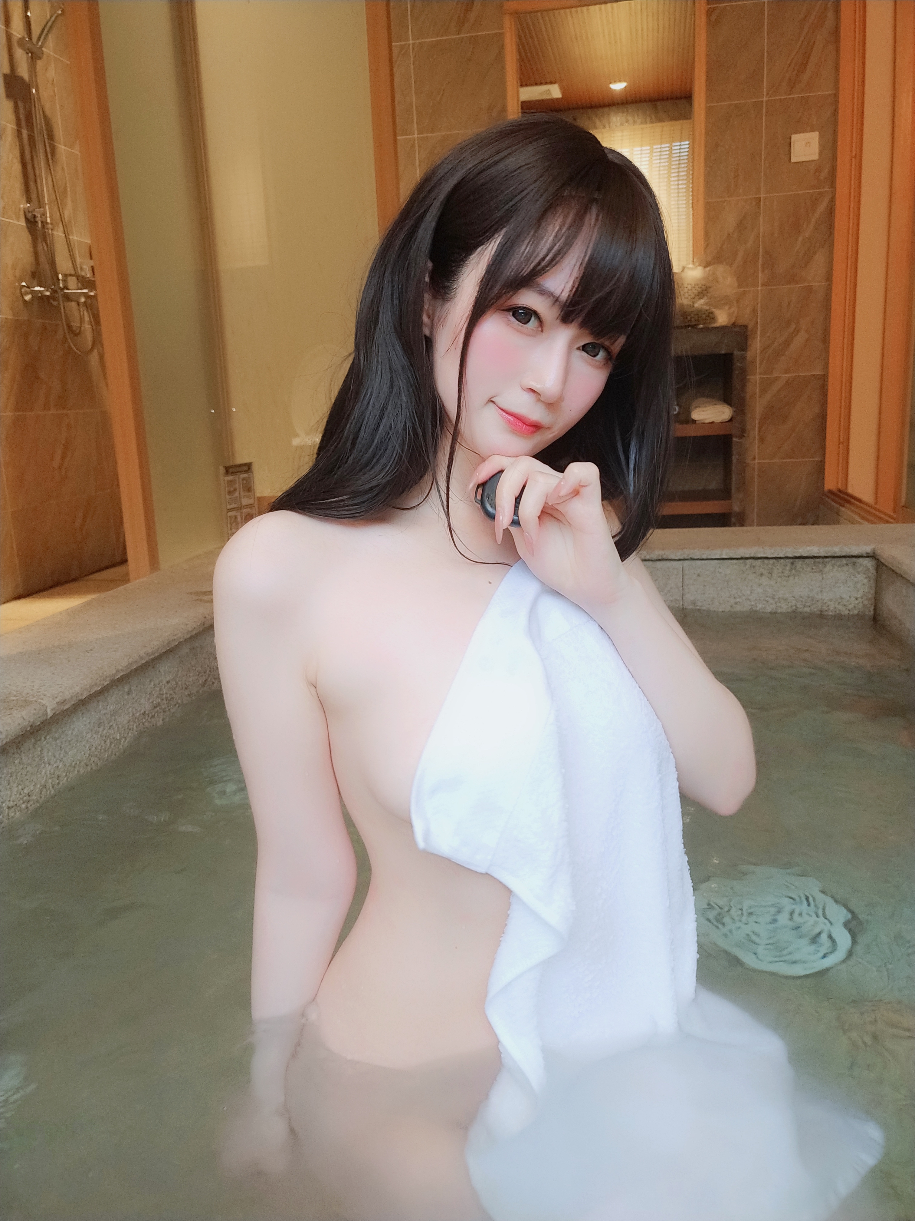 amateur photo Baiyin811 (白银81) - 女场浴池下 (9)