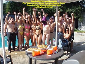 amateur pic 130 - COHF Pool Party !