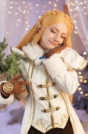 amateur pic CarryKey-Zelda-Xmas-7