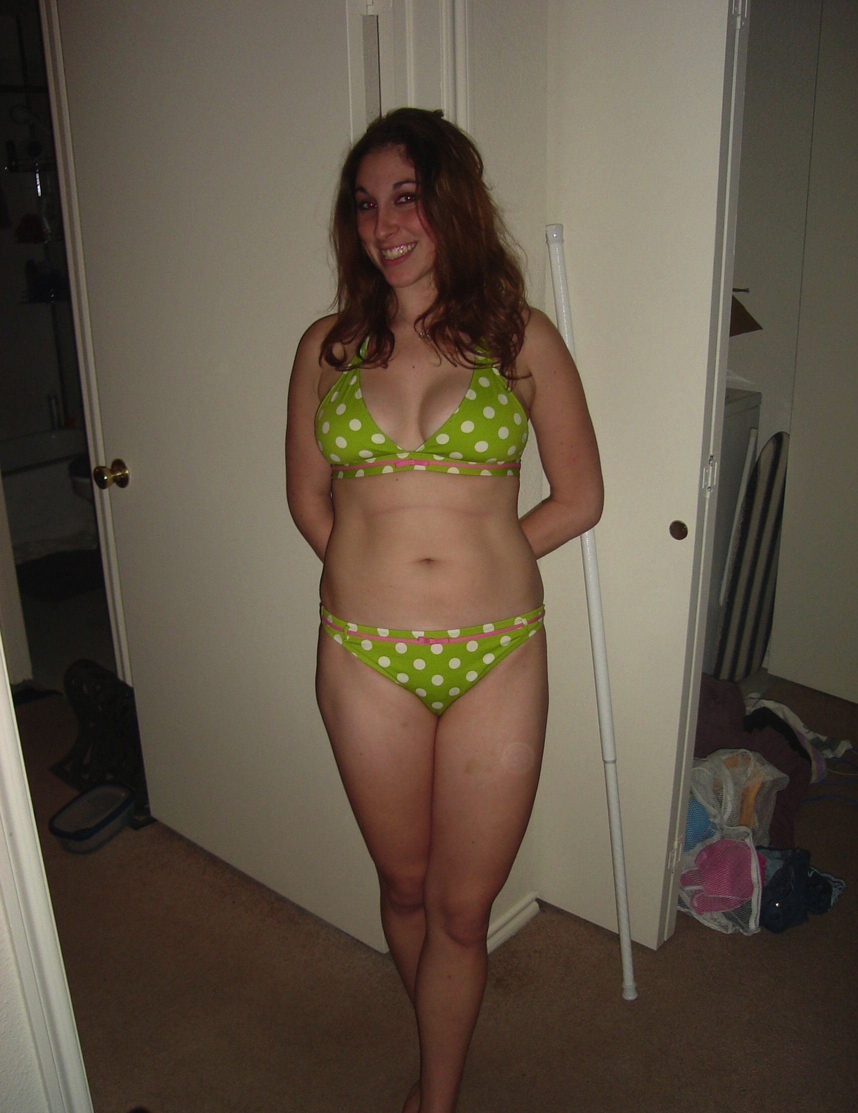 amateur photo Cute fit slut Danielle (19)