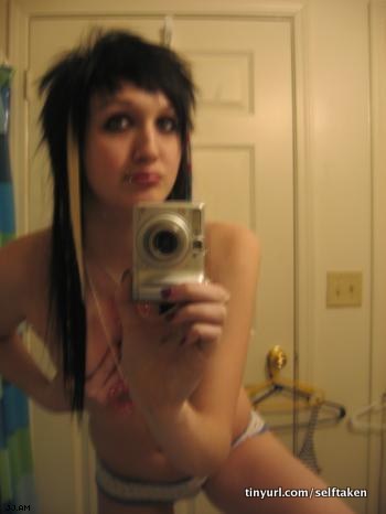 amateur photo Selfshot_mirror00244