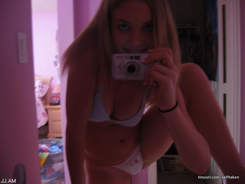 amateur photo Selfshot_mirror00599