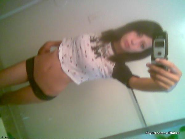 amateur photo Selfshot_mirror01064