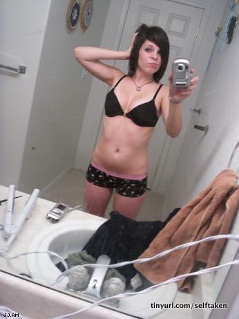 amateur photo Selfshot_mirror00908