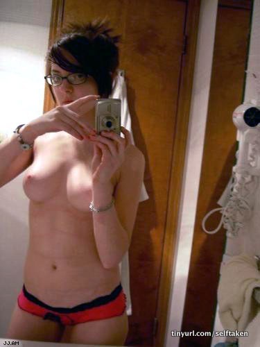 amateur photo Selfshot_mirror00181