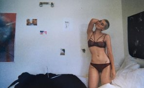 amateur pic Shaved Head Hottie