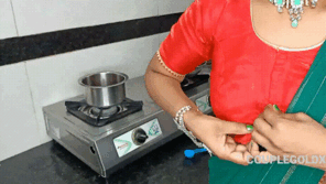 amateur pic Women making tea in own milk