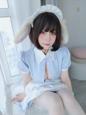 amateur pic Baiyin811 (白银81) - Vol.96 兔女仆 (96)