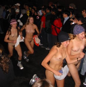 amateur photo Naked college streakers