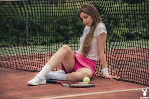 Teen Tennis Huge establish Kate bare on the court docket – 8 pics