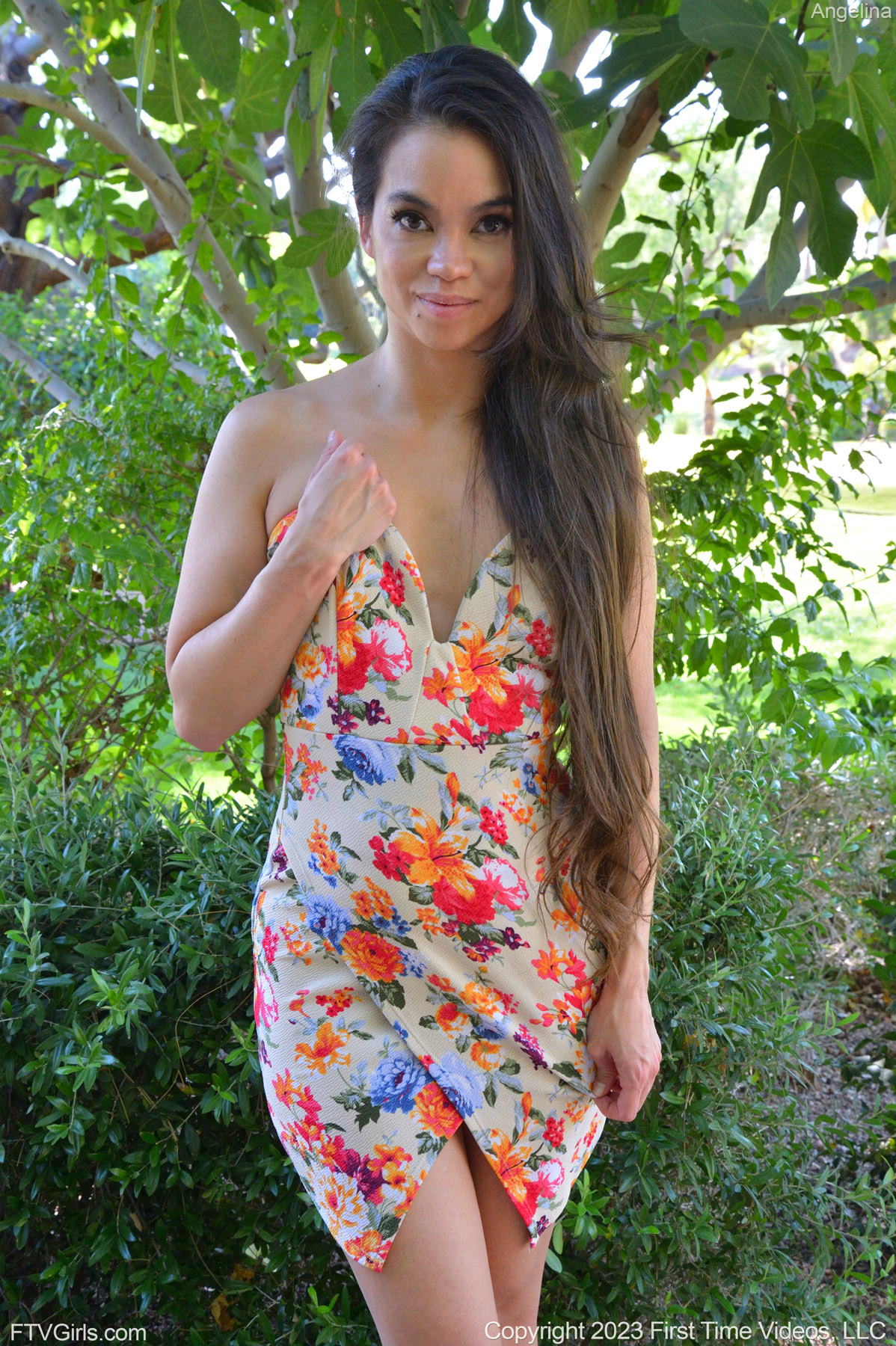 amateur photo angelina-floral-dress-and-heels-ftv-girls-3