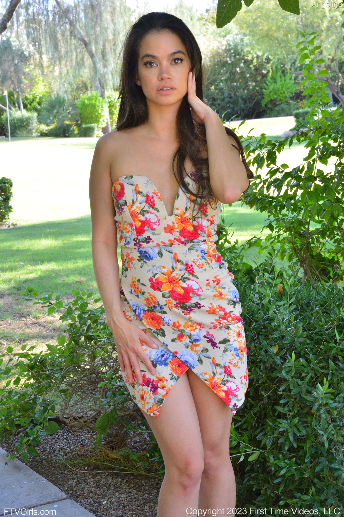 amateur photo angelina-floral-dress-and-heels-ftv-girls-1