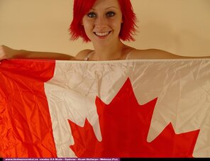 amateur pic enlarge-RascalMuffin1 - Lindsey Marshall Bed Canada - 0004 - BedCanada004-enlarge