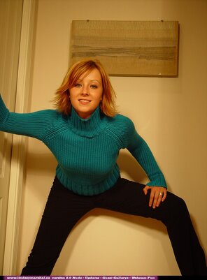 amateur pic normicawber - Lindsey Collection 2 - 0268 - sweater013 (2)