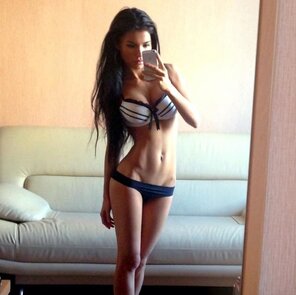 amateur pic athlete-svetlana-bilyalova-selfie-Di0Uxn