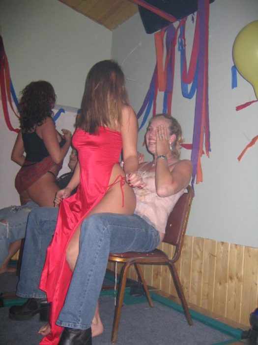 amateur photo stripper-party-12335952251238212364-525x700