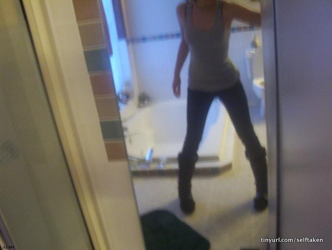 amateur photo Selfshot_mirror00640