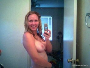 amateur pic Selfshot_mirror00302