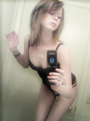 amateur pic mirror_1086