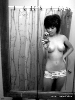 amateur pic Selfshot_mirror00934