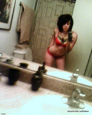 Selfshot_mirror00822