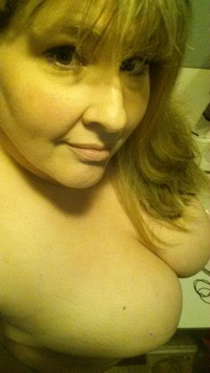 amateur photo Just your naked step-mom! 36/F/NorCal
